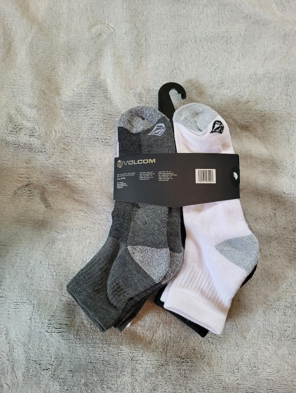 8-Pairs Volcom Mens Size 6-12 Cushioned Quarter Socks Black Grey White